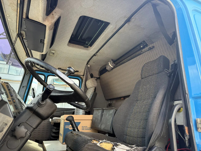 Τράκτορας MAN 33.463 33-463 8x4 met 62 effer kraan 6x uitschuifbaar: φωτογραφία 16 Τράκτορας MAN 33.463 33-463 8x4 met 62 effer kraan 6x uitschuifbaar: φωτογραφία 16