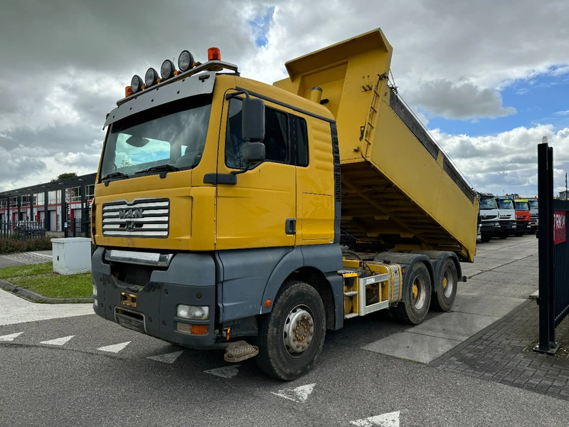 MAN TGA 26.530 6X4 MANUAL 3 PEDALS TIPPER KIPPER - Φορτηγό ανατρεπόμενο: φωτογραφία 1 MAN TGA 26.530 6X4 MANUAL 3 PEDALS TIPPER KIPPER - Φορτηγό ανατρεπόμενο: φωτογραφία 1