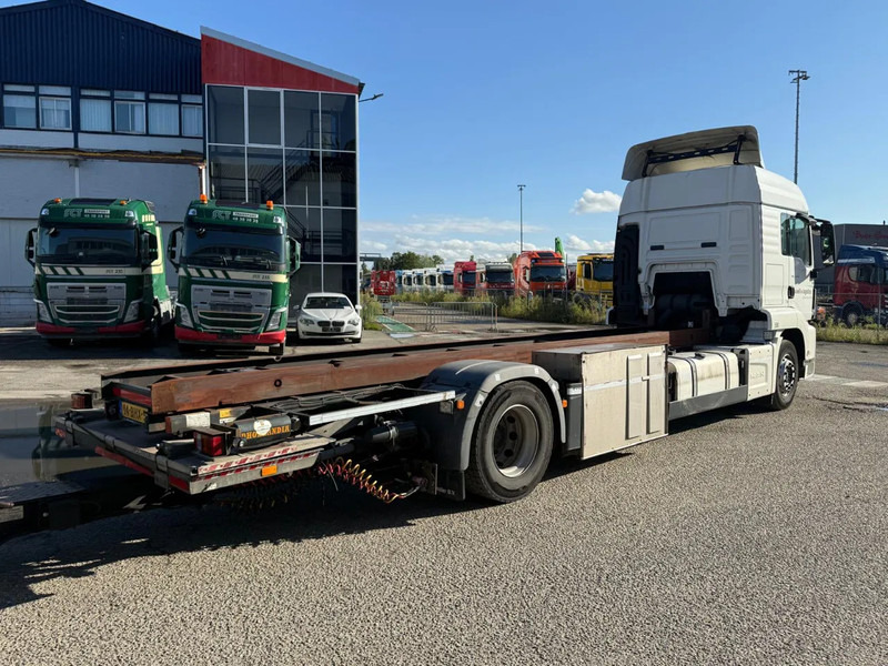 MAN TGS 18.420 EURO 6 + KRONE 2 AXLE + 2x DHOLLANDIA LIFT - Φορτηγό μεταφοράς εμπορευματοκιβωτίων/ Κινητό αμάξωμα: φωτογραφία 4 MAN TGS 18.420 EURO 6 + KRONE 2 AXLE + 2x DHOLLANDIA LIFT - Φορτηγό μεταφοράς εμπορευματοκιβωτίων/ Κινητό αμάξωμα: φωτογραφία 4