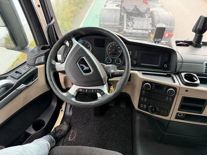 Τράκτορας MAN TGX 18.460 4X2 + RETARDER - ENGINE BROKEN: φωτογραφία 13 Τράκτορας MAN TGX 18.460 4X2 + RETARDER - ENGINE BROKEN: φωτογραφία 13