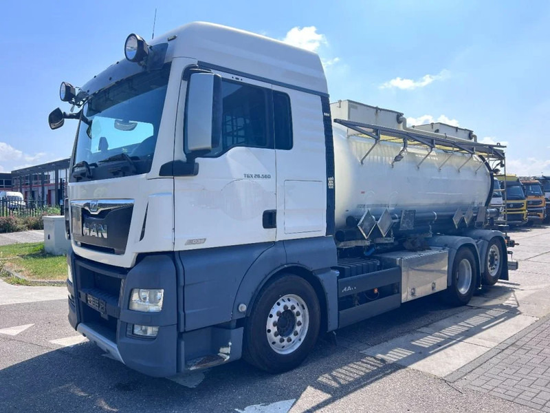 MAN TGX 26.560 6X2 EURO 6 - 11.500L VACUUM CLEANER - 2 COMPARTIMENTEN + INTARDER - Όχημα εκκένωσης βόθρων: φωτογραφία 1 MAN TGX 26.560 6X2 EURO 6 - 11.500L VACUUM CLEANER - 2 COMPARTIMENTEN + INTARDER - Όχημα εκκένωσης βόθρων: φωτογραφία 1