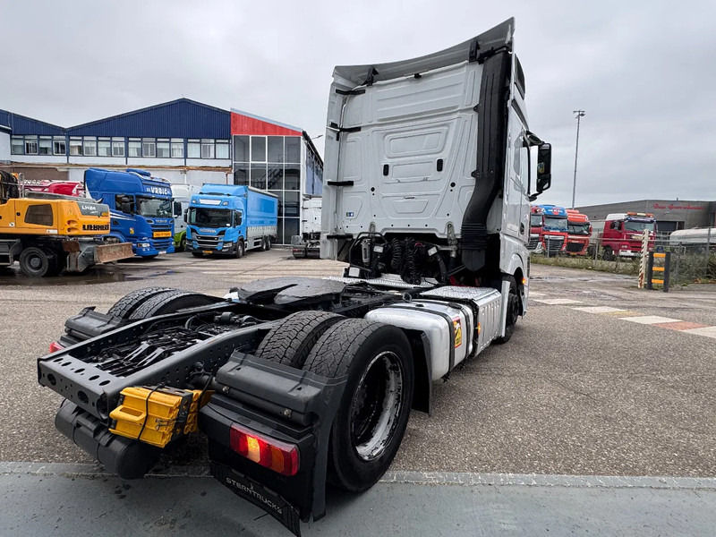 Mercedes-Benz Actros 1842 4X2 EURO 6 MEGA DOUBLE TANK - Τράκτορας: φωτογραφία 5 Mercedes-Benz Actros 1842 4X2 EURO 6 MEGA DOUBLE TANK - Τράκτορας: φωτογραφία 5