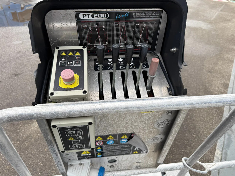 Ελαφρύ επαγγελματικό Nissan NT400 EURO 6 + ISOLI PT200 - AERIAL PLATFORM - ONLY 25.892 KM: φωτογραφία 13 Ελαφρύ επαγγελματικό Nissan NT400 EURO 6 + ISOLI PT200 - AERIAL PLATFORM - ONLY 25.892 KM: φωτογραφία 13