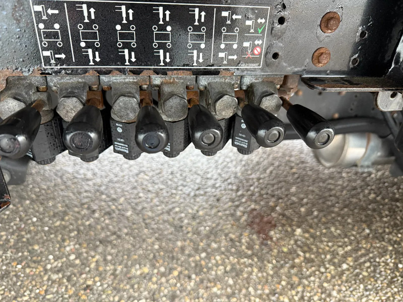 Ελαφρύ επαγγελματικό Nissan NT400 EURO 6 + ISOLI PT200 - AERIAL PLATFORM - ONLY 25.892 KM: φωτογραφία 18 Ελαφρύ επαγγελματικό Nissan NT400 EURO 6 + ISOLI PT200 - AERIAL PLATFORM - ONLY 25.892 KM: φωτογραφία 18