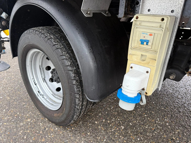 Ελαφρύ επαγγελματικό Nissan NT400 EURO 6 + ISOLI PT200 - AERIAL PLATFORM - ONLY 25.892 KM: φωτογραφία 19 Ελαφρύ επαγγελματικό Nissan NT400 EURO 6 + ISOLI PT200 - AERIAL PLATFORM - ONLY 25.892 KM: φωτογραφία 19