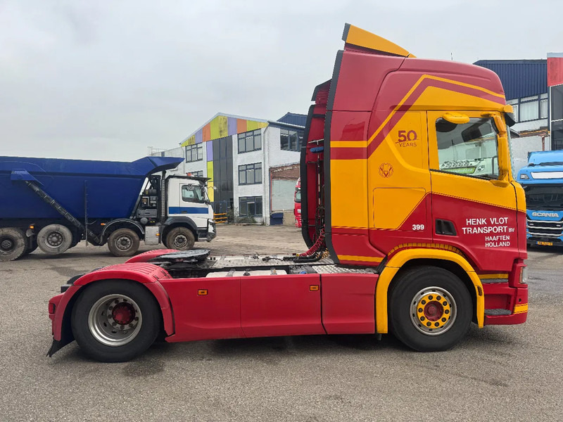 Scania R450 4X2 EURO 6 ADR SKIRTS DOUBLE TANK - Τράκτορας: φωτογραφία 4 Scania R450 4X2 EURO 6 ADR SKIRTS DOUBLE TANK - Τράκτορας: φωτογραφία 4