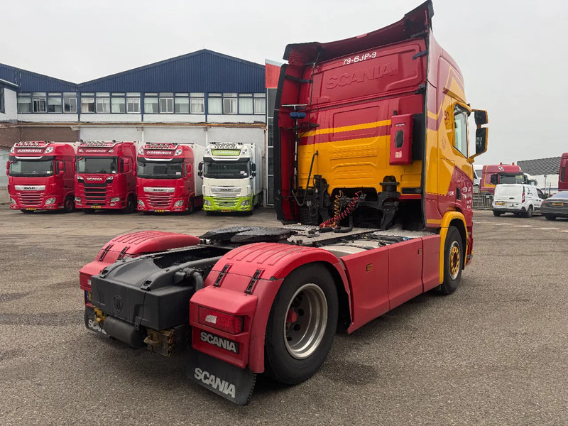 Scania R450 4X2 EURO 6 ADR SKIRTS DOUBLE TANK - Τράκτορας: φωτογραφία 5 Scania R450 4X2 EURO 6 ADR SKIRTS DOUBLE TANK - Τράκτορας: φωτογραφία 5