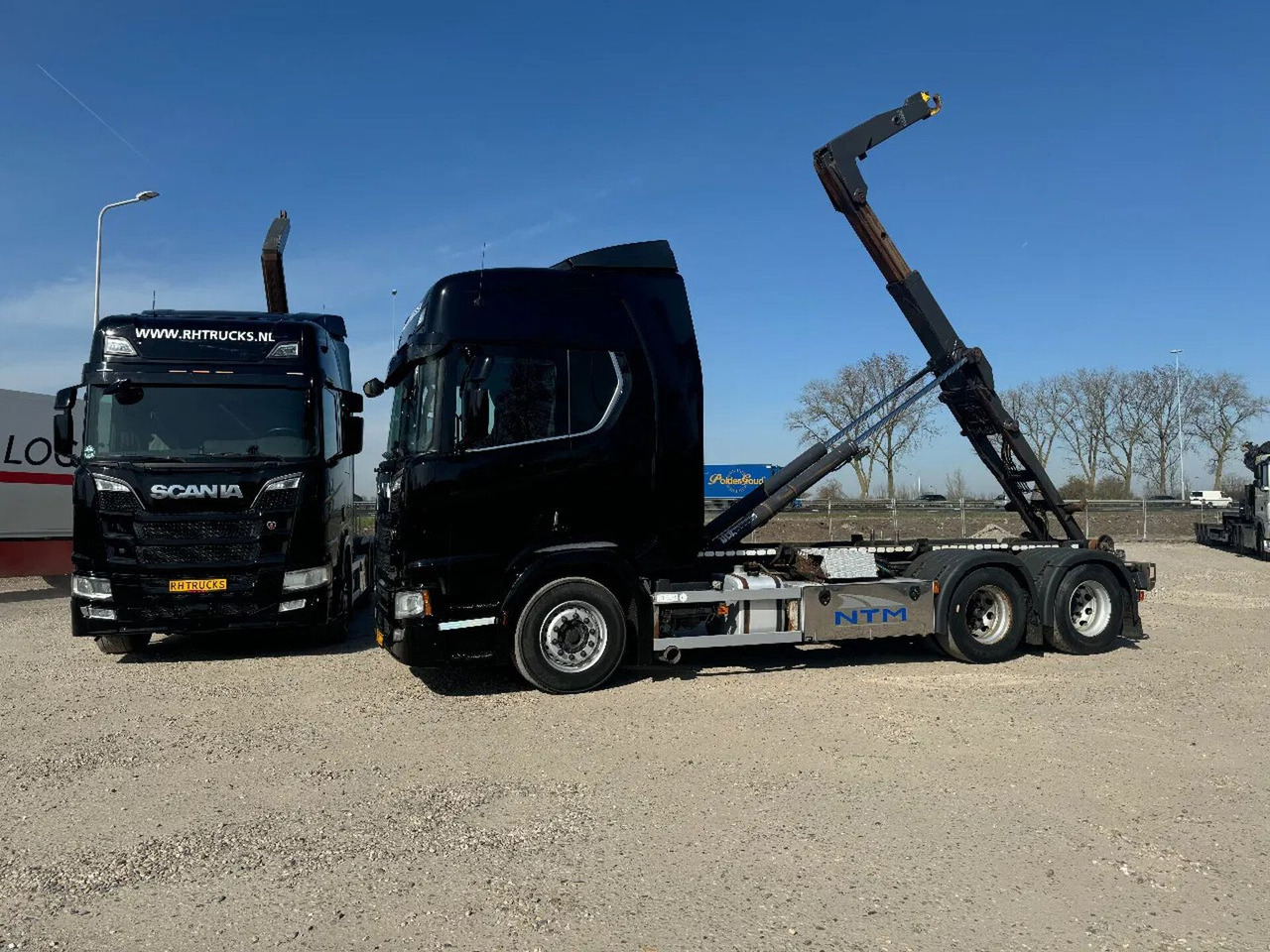Scania R580 V8 6X2 VDL HOOK 20T RETARDER EURO 6 2 UNITS - Φορτηγό φόρτωσης γάντζου: φωτογραφία 2 Scania R580 V8 6X2 VDL HOOK 20T RETARDER EURO 6 2 UNITS - Φορτηγό φόρτωσης γάντζου: φωτογραφία 2