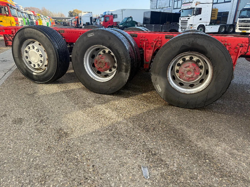 Scania R730 V8 NGS 8X4 EURO 6 + RETARDER - BIG AXLES - Φορτηγό σασί: φωτογραφία 4 Scania R730 V8 NGS 8X4 EURO 6 + RETARDER - BIG AXLES - Φορτηγό σασί: φωτογραφία 4