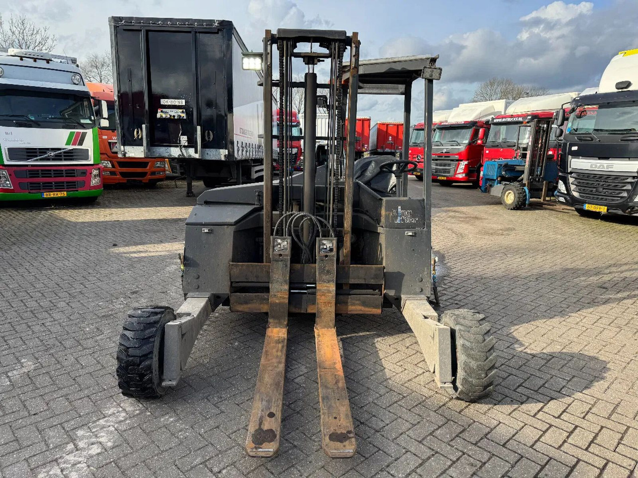 Terberg TKL-MC-3X3 - 2000KG 3,2 LIFTING HEIGHT - Περονοφόρο επί φορτηγού: φωτογραφία 2 Terberg TKL-MC-3X3 - 2000KG 3,2 LIFTING HEIGHT - Περονοφόρο επί φορτηγού: φωτογραφία 2