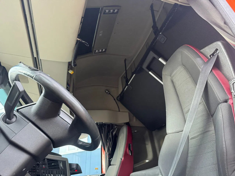 Τράκτορας Volvo FH 500 4X2 EURO 6 SKIRTS STANDKLIMA: φωτογραφία 8 Τράκτορας Volvo FH 500 4X2 EURO 6 SKIRTS STANDKLIMA: φωτογραφία 8