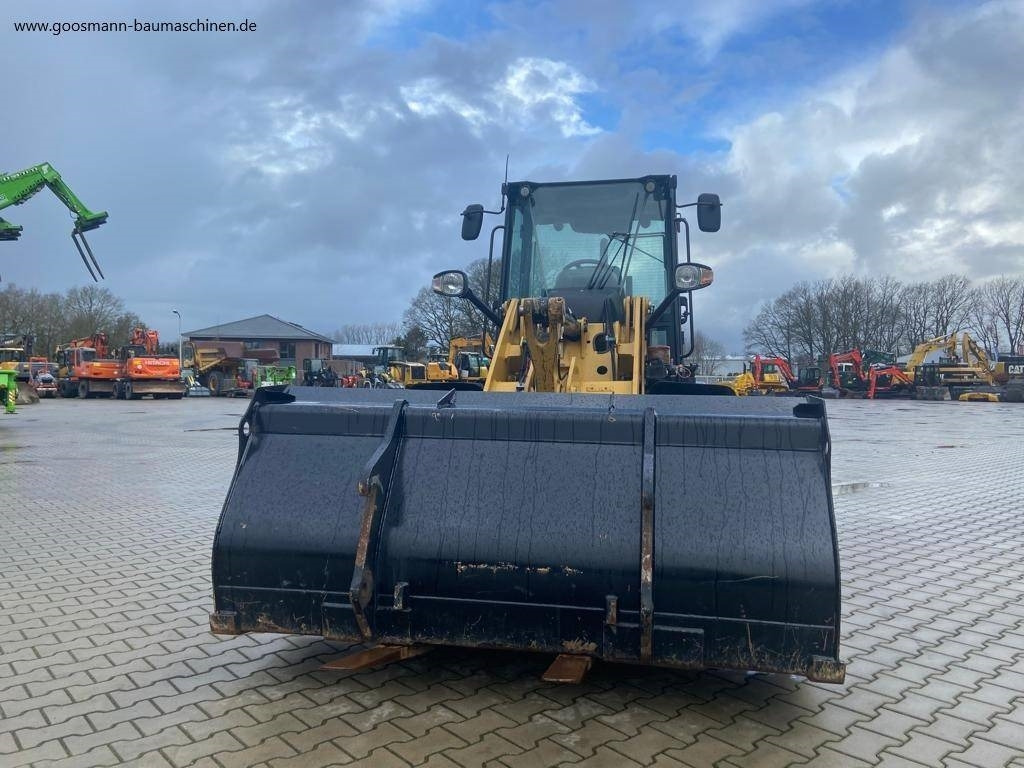 CAT 907 M - Ελαστιχοφόρος φορτωτής: φωτογραφία 3 CAT 907 M - Ελαστιχοφόρος φορτωτής: φωτογραφία 3