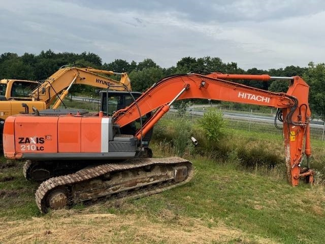 HITACHI ZX 210LC - Ερπυστριοφόρος εκσκαφέας: φωτογραφία 1 HITACHI ZX 210LC - Ερπυστριοφόρος εκσκαφέας: φωτογραφία 1