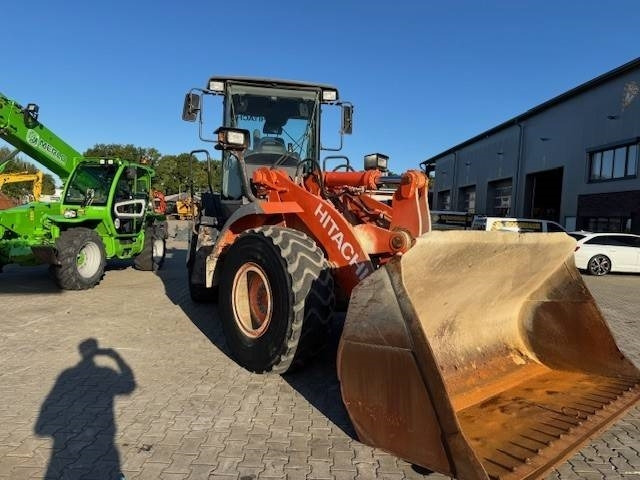 Hitachi ZW 180 - Ελαστιχοφόρος φορτωτής: φωτογραφία 3 Hitachi ZW 180 - Ελαστιχοφόρος φορτωτής: φωτογραφία 3