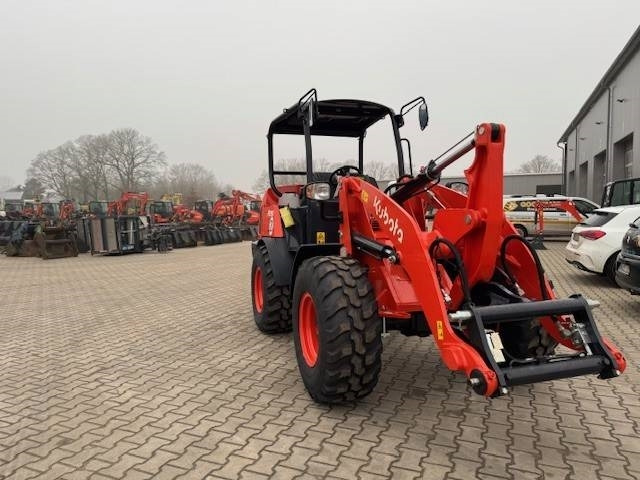 Kubota R 090 - Ελαστιχοφόρος φορτωτής: φωτογραφία 5 Kubota R 090 - Ελαστιχοφόρος φορτωτής: φωτογραφία 5