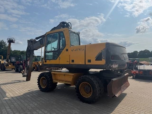 Volvo EW 180 B - Τροχοφόρος εκσκαφέας: φωτογραφία 1 Volvo EW 180 B - Τροχοφόρος εκσκαφέας: φωτογραφία 1