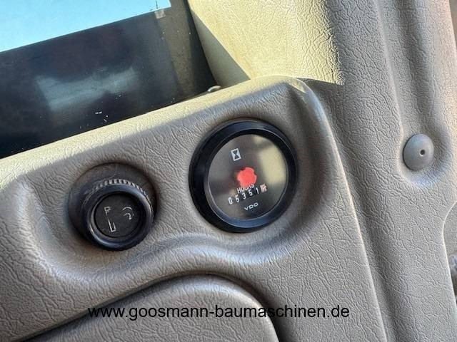 Ελαστιχοφόρος φορτωτής Volvo L 90 F: φωτογραφία 7