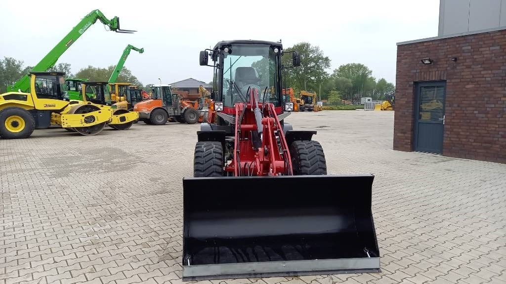 Νέα Ελαστιχοφόρος φορτωτής Yanmar V 80-5 Advance: φωτογραφία 6 Νέα Ελαστιχοφόρος φορτωτής Yanmar V 80-5 Advance: φωτογραφία 6