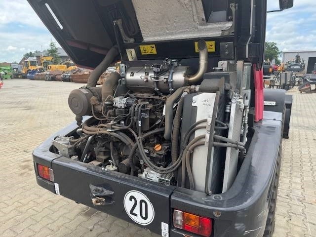 Yanmar V 80-5 - Ελαστιχοφόρος φορτωτής: φωτογραφία 5 Yanmar V 80-5 - Ελαστιχοφόρος φορτωτής: φωτογραφία 5