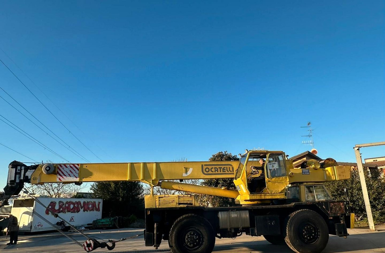 Autogru Locatelli 30 ton - Γερανός: φωτογραφία 1 Autogru Locatelli 30 ton - Γερανός: φωτογραφία 1