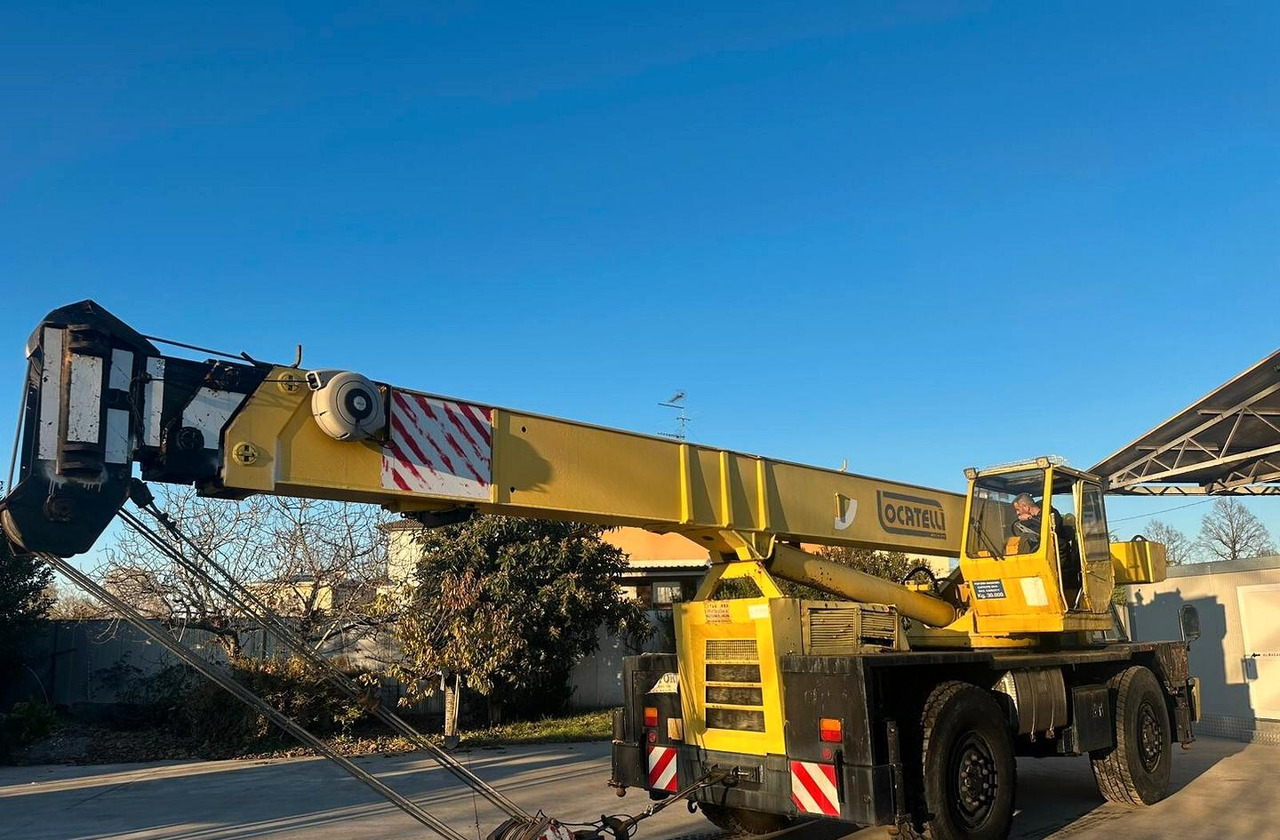 Autogru Locatelli 30 ton - Γερανός: φωτογραφία 2 Autogru Locatelli 30 ton - Γερανός: φωτογραφία 2