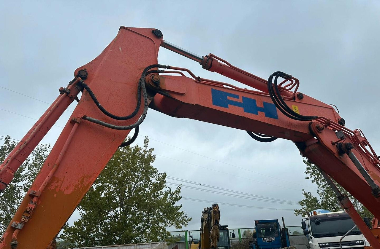 Escavatore cingolato Fiat-Hitachi ex 215 - Ερπυστριοφόρος εκσκαφέας: φωτογραφία 3 Escavatore cingolato Fiat-Hitachi ex 215 - Ερπυστριοφόρος εκσκαφέας: φωτογραφία 3