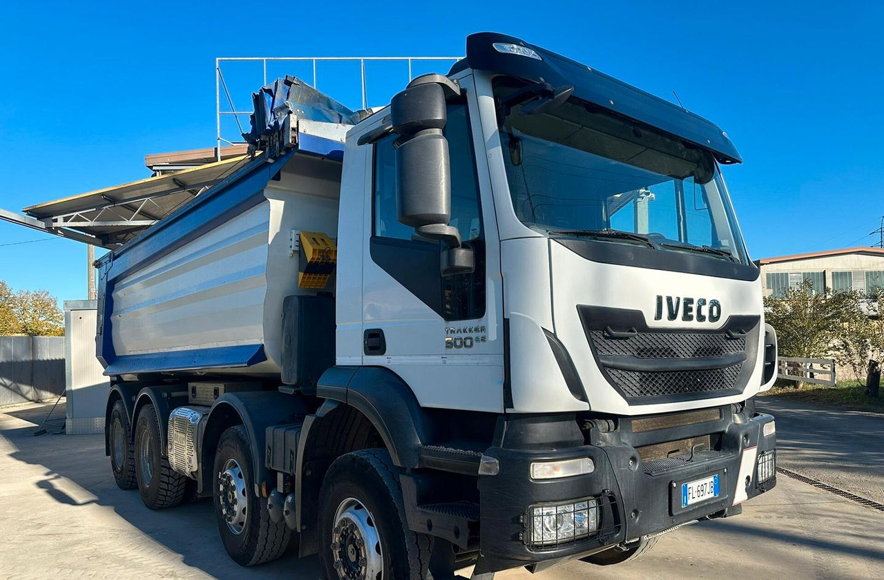 Iveco Trakker 500 anno 2020 - Φορτηγό ανατρεπόμενο: φωτογραφία 1 Iveco Trakker 500 anno 2020 - Φορτηγό ανατρεπόμενο: φωτογραφία 1