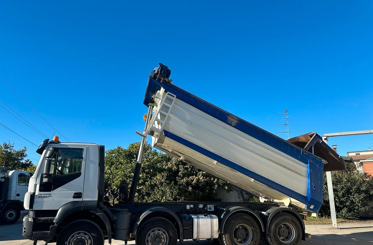 Iveco Trakker 500 anno 2020 - Φορτηγό ανατρεπόμενο: φωτογραφία 5 Iveco Trakker 500 anno 2020 - Φορτηγό ανατρεπόμενο: φωτογραφία 5