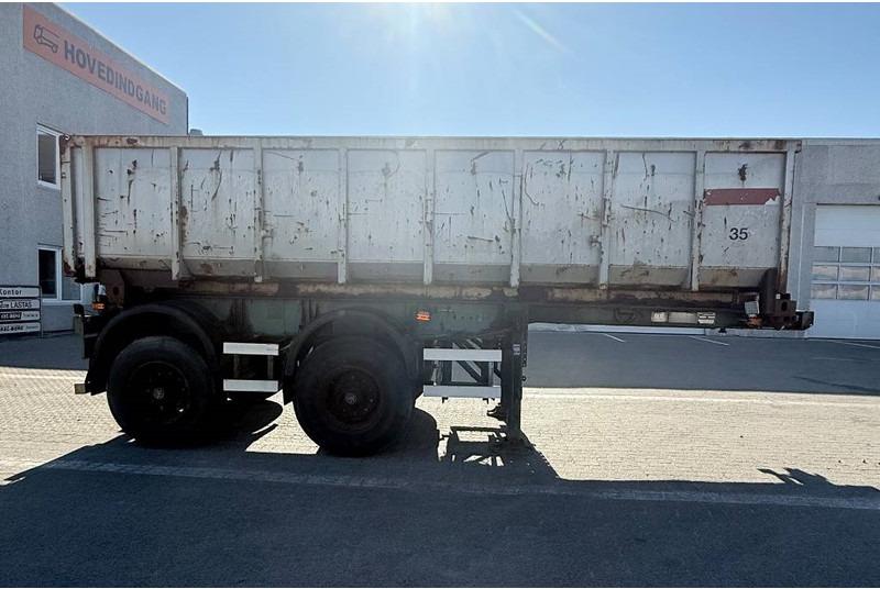 Pacton Containerchassis w. Steelbox / Stahlcontainer - Επικαθήμενο μεταφοράς εμπορευματοκιβωτίων/ Κινητό αμάξωμα: φωτογραφία 2 Pacton Containerchassis w. Steelbox / Stahlcontainer - Επικαθήμενο μεταφοράς εμπορευματοκιβωτίων/ Κινητό αμάξωμα: φωτογραφία 2