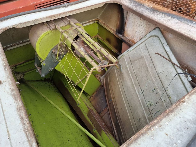 Θεριζοαλωνιστική μηχανή Claas 68s: φωτογραφία 15 Θεριζοαλωνιστική μηχανή Claas 68s: φωτογραφία 15