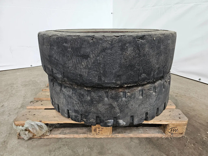 Michelin FULL RUBBER - 315/80R22.5 - Ελαστικό για Φορτηγό: φωτογραφία 2 Michelin FULL RUBBER - 315/80R22.5 - Ελαστικό για Φορτηγό: φωτογραφία 2