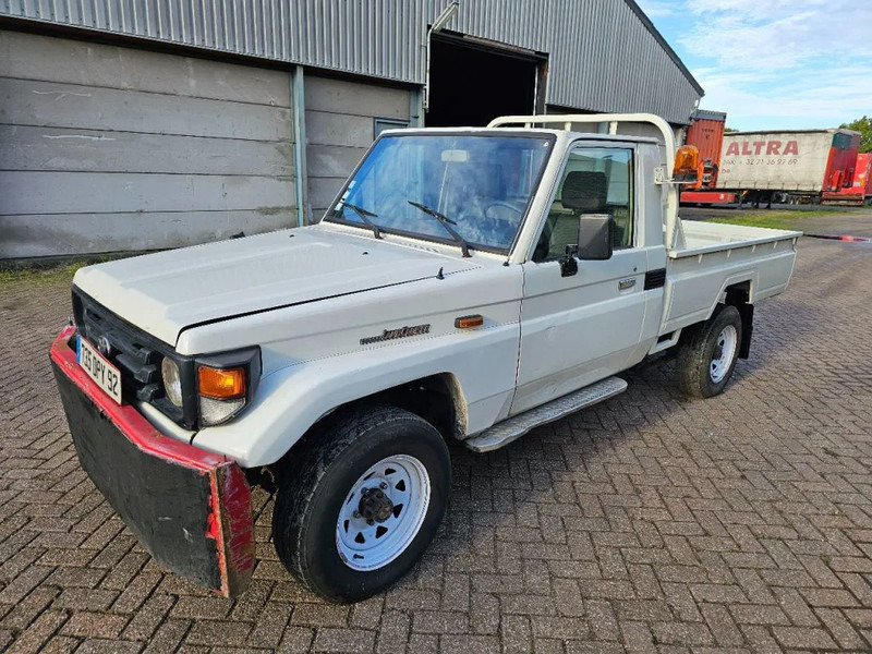 Toyota Land Cruiser LB71MOD - Ημιφορτηγό: φωτογραφία 1 Toyota Land Cruiser LB71MOD - Ημιφορτηγό: φωτογραφία 1
