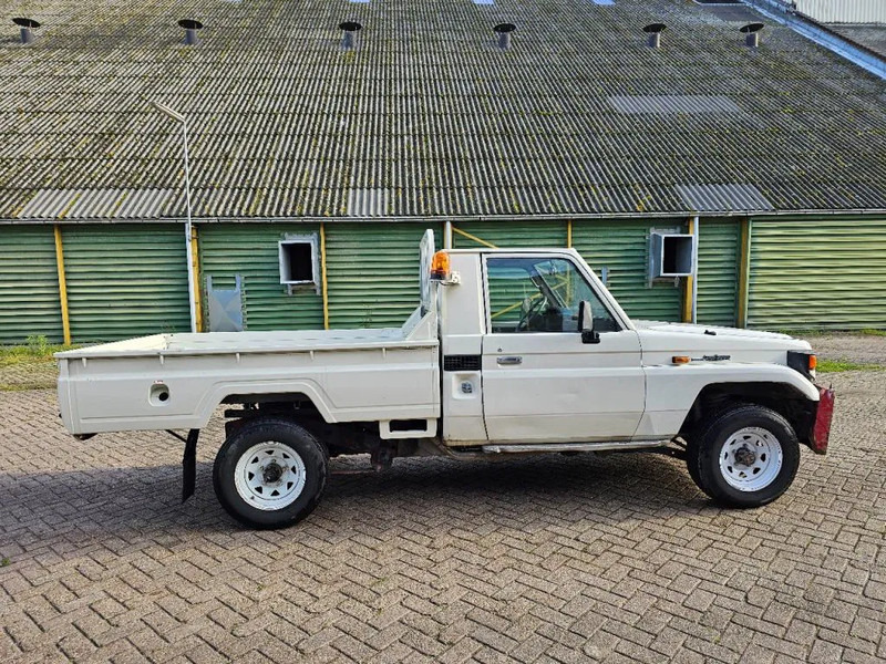 Toyota Land Cruiser LB71MOD - Ημιφορτηγό: φωτογραφία 4 Toyota Land Cruiser LB71MOD - Ημιφορτηγό: φωτογραφία 4