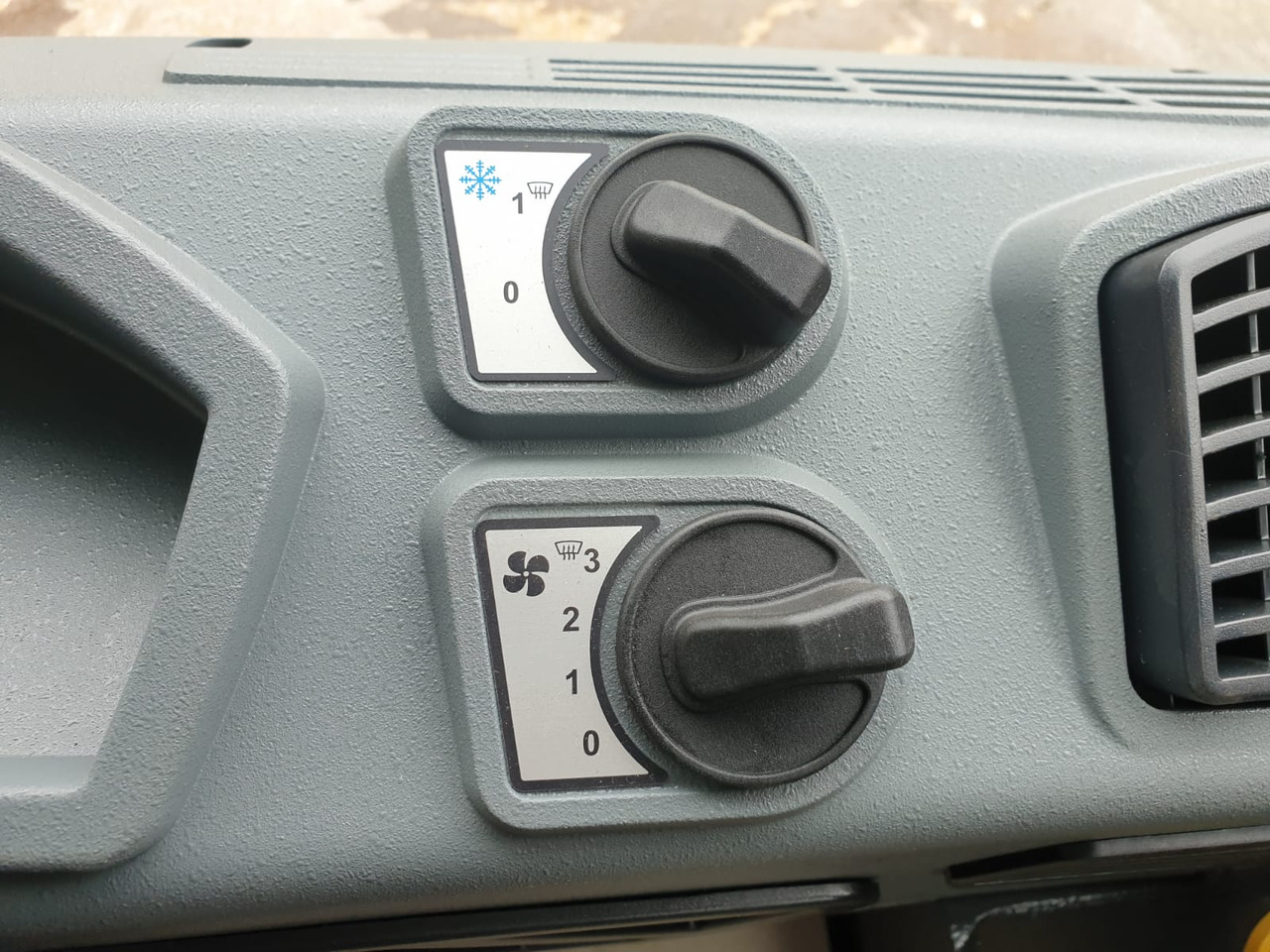 Ασφαλτικός οδοστρωτήρας BOMAG BW 177 D-5 PL: φωτογραφία 19