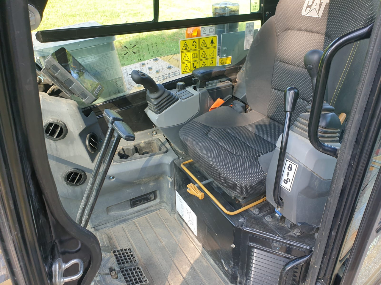 Μίνι εκσκαφέας CATERPILLAR 304-07: φωτογραφία 16 Μίνι εκσκαφέας CATERPILLAR 304-07: φωτογραφία 16