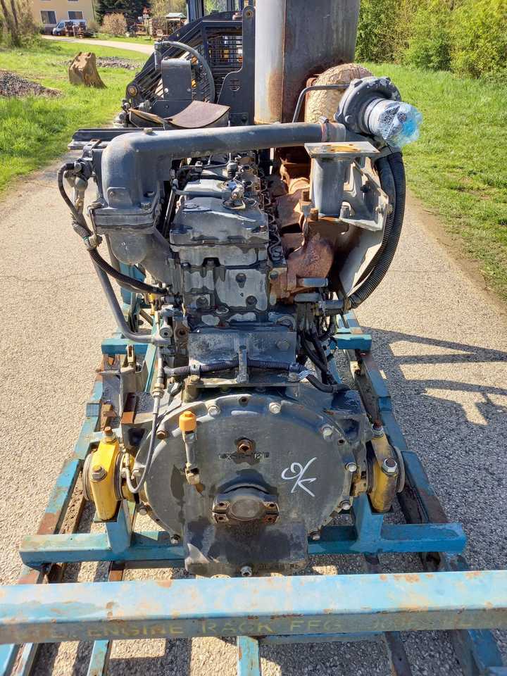 KOMATSU S6D125E-2 - Κινητήρας για Μπουλντόζα: φωτογραφία 3 KOMATSU S6D125E-2 - Κινητήρας για Μπουλντόζα: φωτογραφία 3