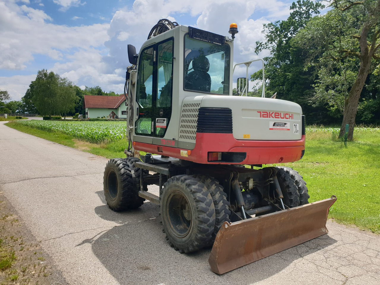 TAKEUCHI TB 175W - Τροχοφόρος εκσκαφέας: φωτογραφία 5 TAKEUCHI TB 175W - Τροχοφόρος εκσκαφέας: φωτογραφία 5
