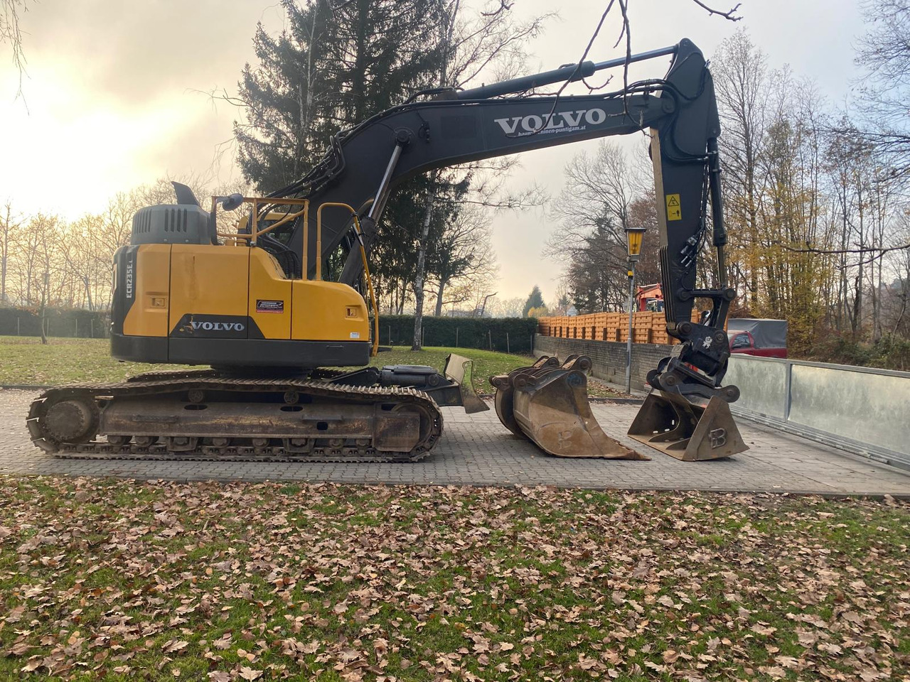 VOLVO ECR 235 EL - Ερπυστριοφόρος εκσκαφέας: φωτογραφία 2 VOLVO ECR 235 EL - Ερπυστριοφόρος εκσκαφέας: φωτογραφία 2