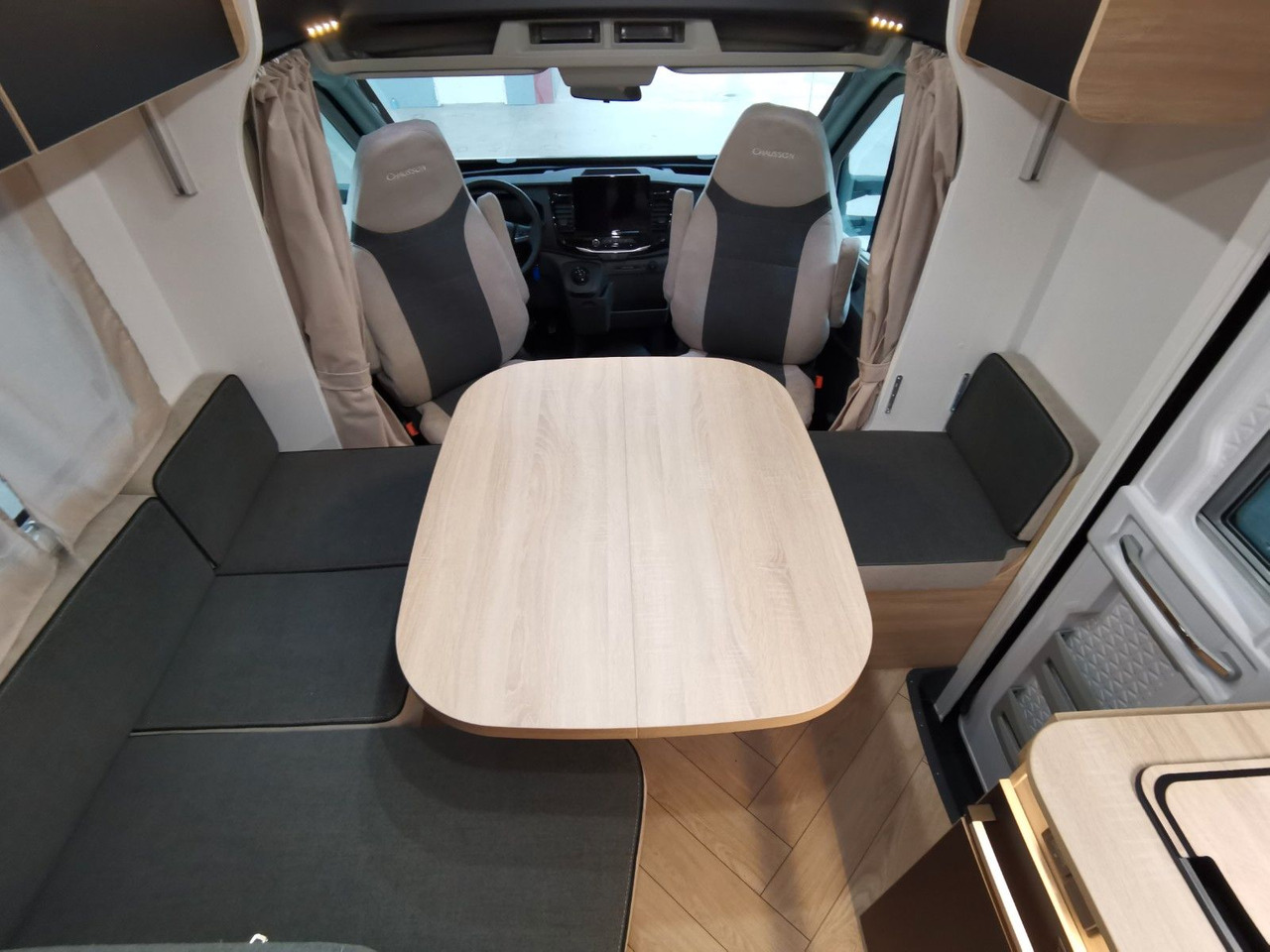 Ημιενιαίο αυτοκινούμενο Chausson 627 TITANIUM /-2026- / 165PS - 8G. AUTOMATIK: φωτογραφία 15 Ημιενιαίο αυτοκινούμενο Chausson 627 TITANIUM /-2026- / 165PS - 8G. AUTOMATIK: φωτογραφία 15