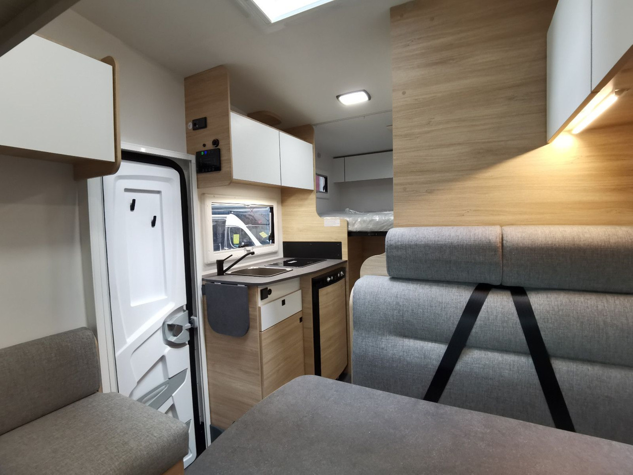 Αυτοκινούμενο με σοφίτα Chausson C 514 /-2025-/ ARCTIC-PAKET/ HECKBETT /NUR 5.99M: φωτογραφία 14