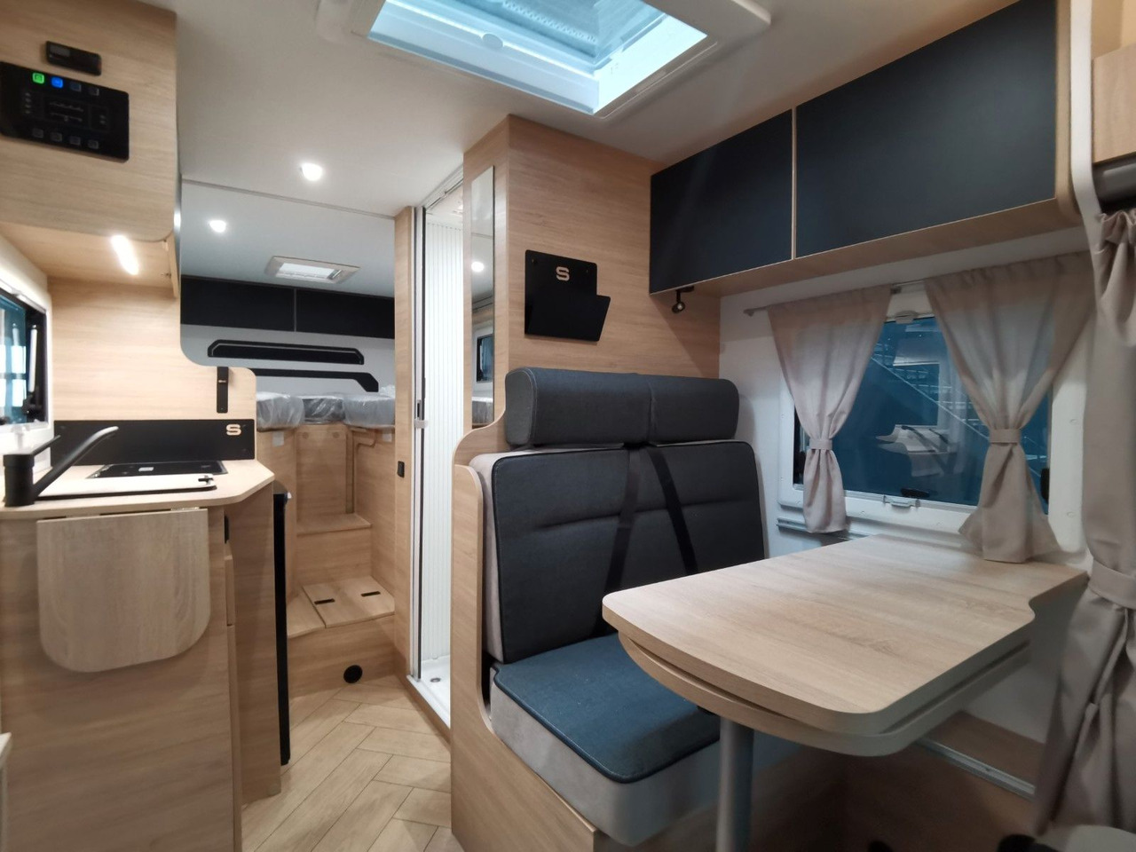 Ημιενιαίο αυτοκινούμενο Chausson S 697 SPORT LINE / - 2026 - / 165PS-8G AUTOMATIK: φωτογραφία 16 Ημιενιαίο αυτοκινούμενο Chausson S 697 SPORT LINE / - 2026 - / 165PS-8G AUTOMATIK: φωτογραφία 16