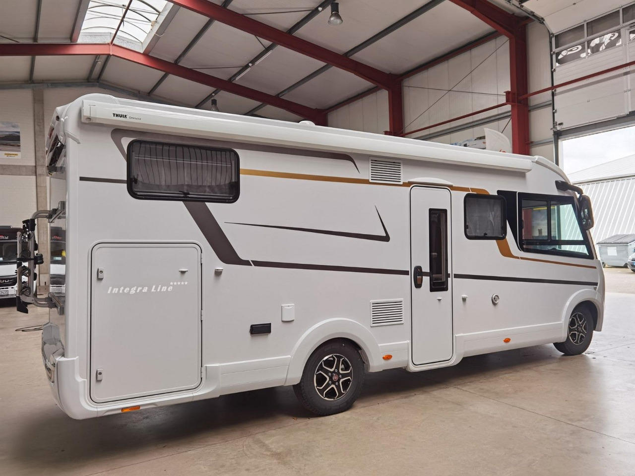 Eura Mobil INTEGRA LINE 720 EF /180PS-9G MAXI/ EINZELBETTEN - Ενιαίο αυτοκινούμενο: φωτογραφία 4 Eura Mobil INTEGRA LINE 720 EF /180PS-9G MAXI/ EINZELBETTEN - Ενιαίο αυτοκινούμενο: φωτογραφία 4