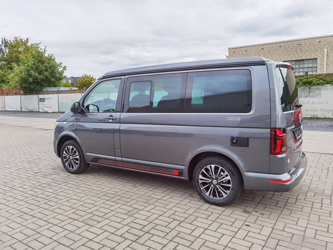 Volkswagen T6.1 CALIFORNIA OCEAN EDITION / DSG / NAVI / ACC - Αυτοκινούμενο βαν: φωτογραφία 5 Volkswagen T6.1 CALIFORNIA OCEAN EDITION / DSG / NAVI / ACC - Αυτοκινούμενο βαν: φωτογραφία 5