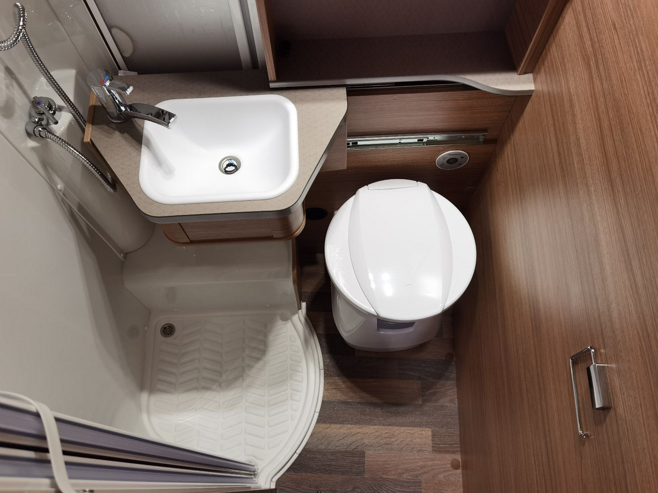 Νέα Ημιενιαίο αυτοκινούμενο Weinsberg CARACOMPACT SUITE 640 MEG PEPPER / - MODELL 2025 Weinsberg CARACOMPACT SUITE 640 MEG PEPPER / - MODELL 2025: φωτογραφία 20