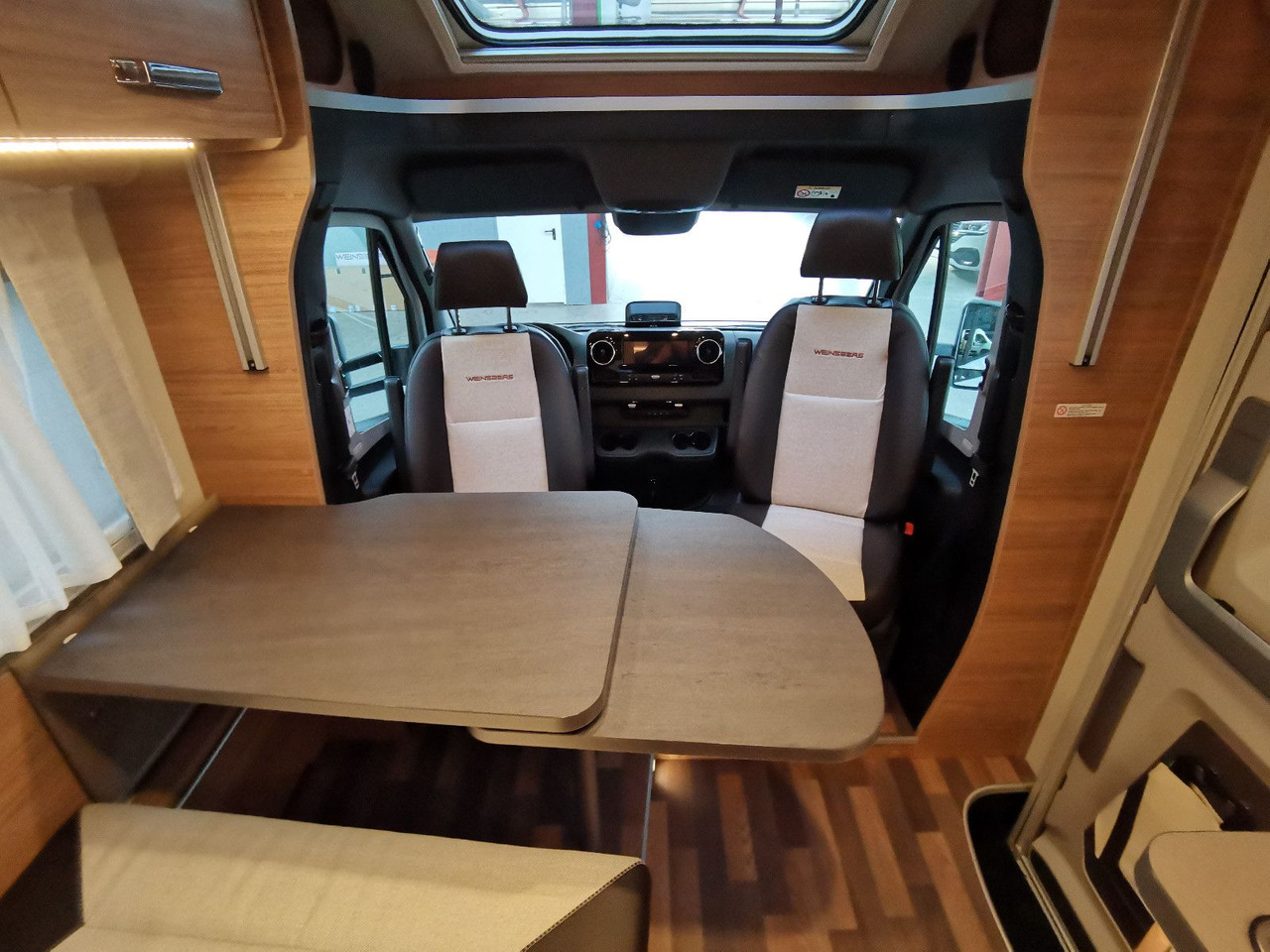 Νέα Ημιενιαίο αυτοκινούμενο Weinsberg CARACOMPACT SUITE 640 MEG PEPPER / - MODELL 2025 Weinsberg CARACOMPACT SUITE 640 MEG PEPPER / - MODELL 2025: φωτογραφία 12