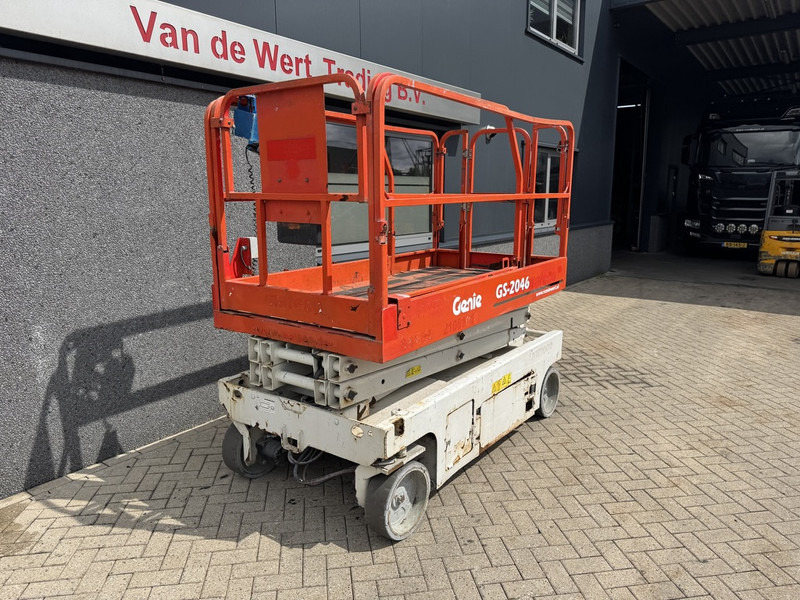 Genie GS2046 schaarlift schaar hoogwerker 2012 uur 8mtr werkhoogte - Ψαλιδωτό ανυψωτικό: φωτογραφία 3 Genie GS2046 schaarlift schaar hoogwerker 2012 uur 8mtr werkhoogte - Ψαλιδωτό ανυψωτικό: φωτογραφία 3