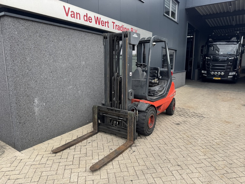 Linde H30T-03 Triplo 475 Freelift/Sideshift/4e functie LPG 1998 - Υγραεριοκίνητο περονοφόρο: φωτογραφία 3 Linde H30T-03 Triplo 475 Freelift/Sideshift/4e functie LPG 1998 - Υγραεριοκίνητο περονοφόρο: φωτογραφία 3