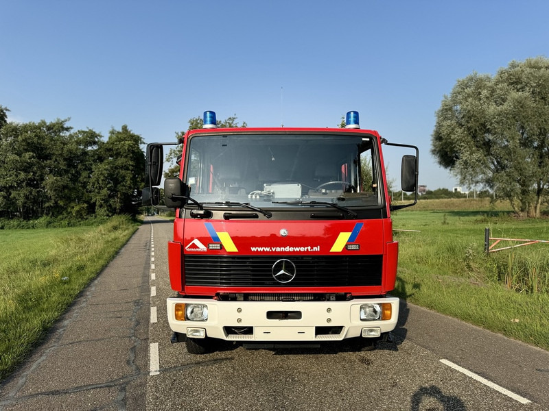 Mercedes-Benz 1124 - Πυροσβεστικό όχημα: φωτογραφία 3 Mercedes-Benz 1124 - Πυροσβεστικό όχημα: φωτογραφία 3