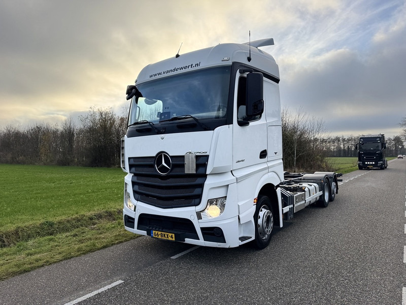 Mercedes-Benz Actros 2542LL 6X2 Full air / BDF Systeem / Chassis Cabine / ACC / AHK / TUV 4-2026 / NL TRUCK - Ελαφρύ επαγγελματικό: φωτογραφία 2 Mercedes-Benz Actros 2542LL 6X2 Full air / BDF Systeem / Chassis Cabine / ACC / AHK / TUV 4-2026 / NL TRUCK - Ελαφρύ επαγγελματικό: φωτογραφία 2