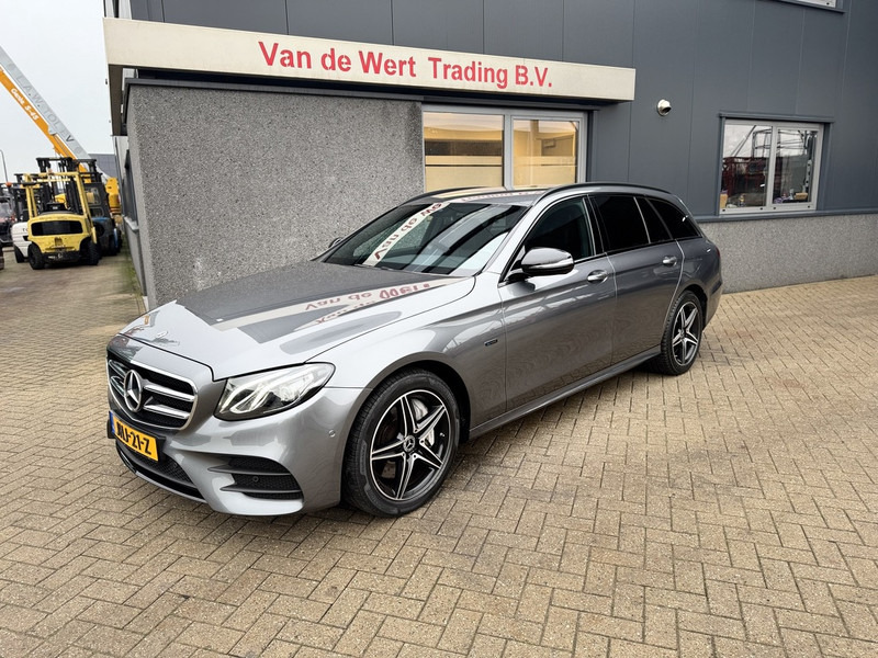 Mercedes-Benz E-Klasse Estate 300 de AMG Line 2020 Led / ACC / Leder - Αυτοκίνητο: φωτογραφία 1 Mercedes-Benz E-Klasse Estate 300 de AMG Line 2020 Led / ACC / Leder - Αυτοκίνητο: φωτογραφία 1